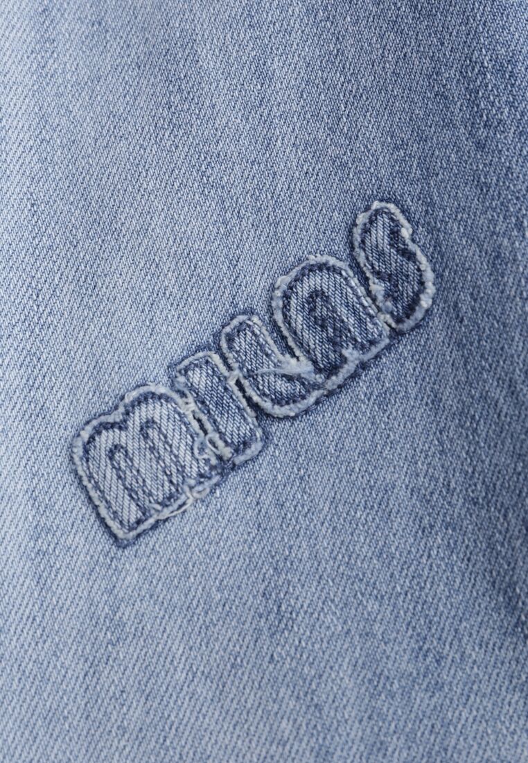 Niebieskie Jeansy o Szerokim Kroju z Wysokim Stanem Zdobione Naszywkami Gleffia 8