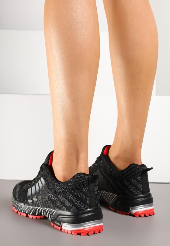 Czarno-Czerwone Sneakersy Sportowe z Ozdobnym Bieżnikiem Julinea 3
