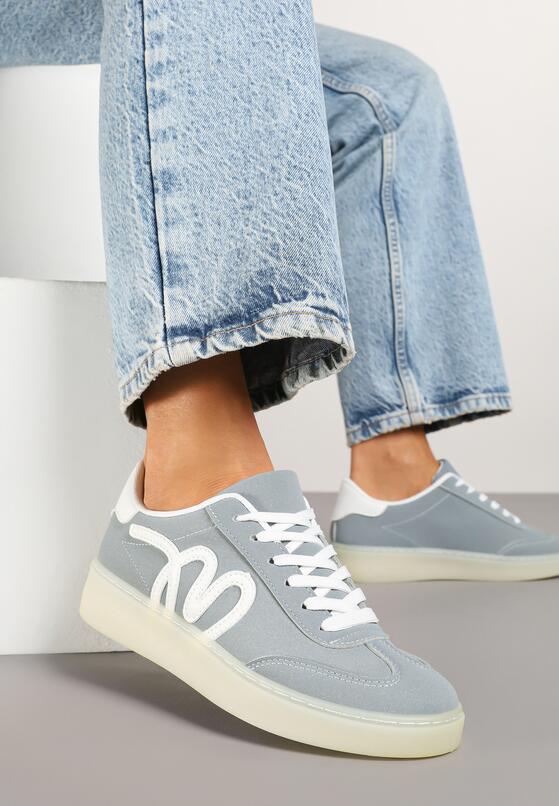 Niebieskie Sneakersy w Stylu Klasycznych Tenisówek z Ozdobną Aplikacją Elddiva 1