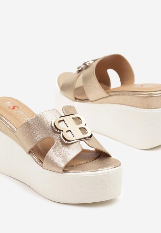 Arany Papucs 6