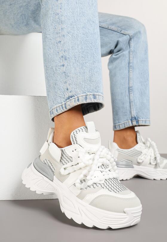 Białe Sneakersy na Grubej Tłoczonej Podeszwie z Koralikami Zolvia 2