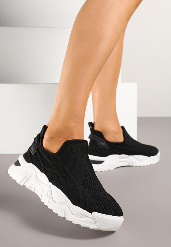 Czarne Wsuwane Buty Sportowe Sneakersy z Siateczki z Tłoczeniami Nusellia 2