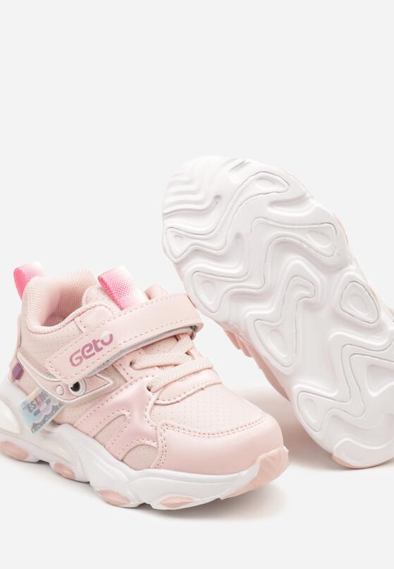 Pantofi sport Roz 3