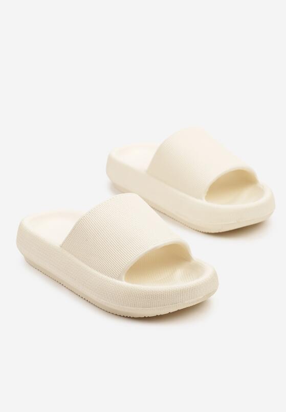 Bézs Papucs 2