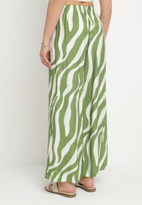 Pantaloni Verde cu alb 3