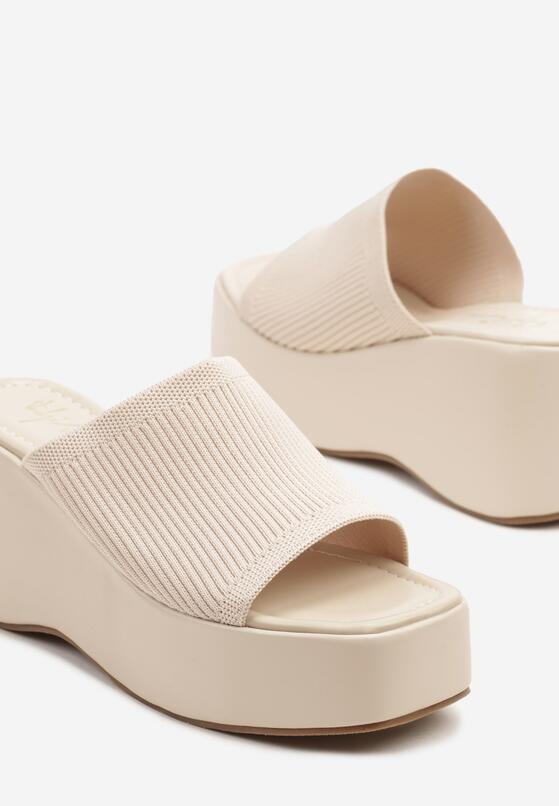 Bézs Papucs 6