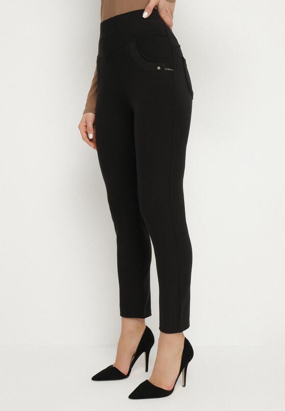 Pantaloni Negri 1