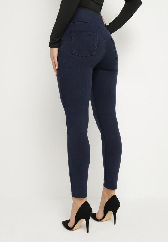 Pantaloni Albaștri 3