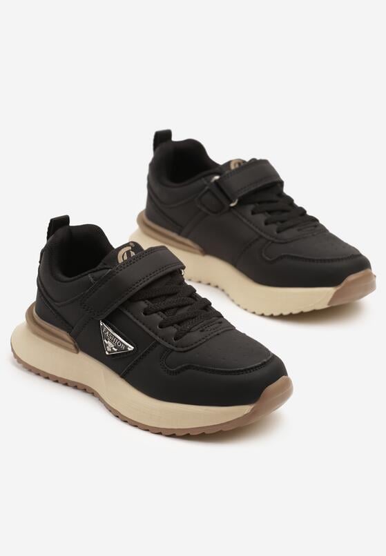 Czarne Buty Sportowe Sneakersy Clibee z Trójkątną Aplikacją Jenalissea 2