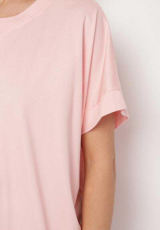 Jasnoróżowy T-shirt z Wiskozą o Kroju Nietoperza Tanariona 5