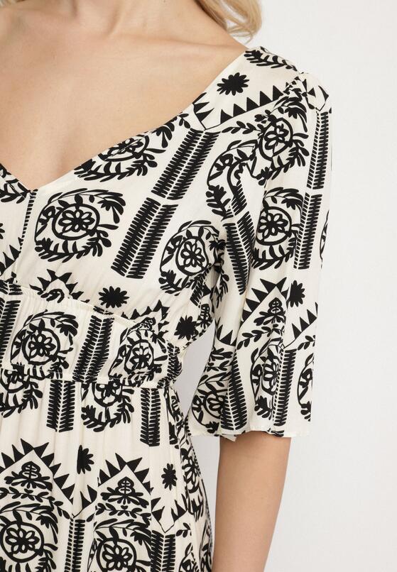 Czarno-Kremowa Sukienka Wiskozowa Rozkloszowana z Odkrytymi Plecami w Print Boho Turaisa 5