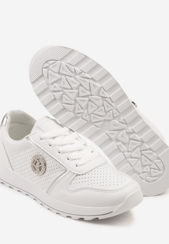 Srebrne Sneakersy z Perforacją i Ozdobnym Metalicznym Detalem Eviravia 6