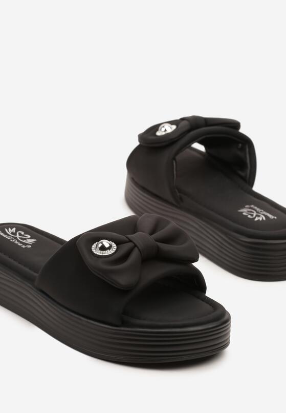 Fekete Papucs 6