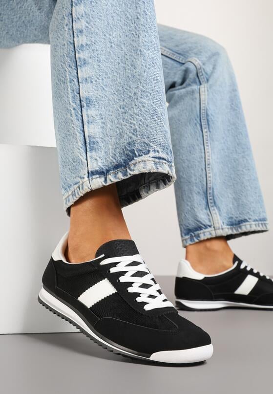 Czarne Sneakersy z Ozdobnym Paskiem Cleota 2