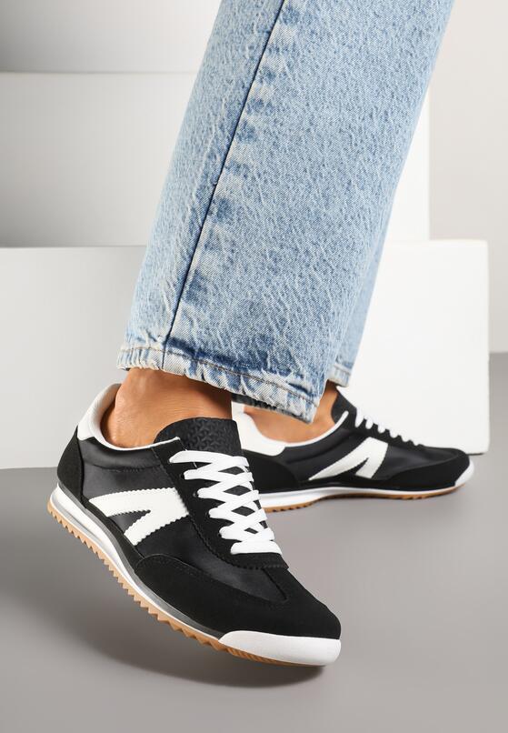 Czarne Sneakersy z Geometrycznym Wzorem Clesanna 2
