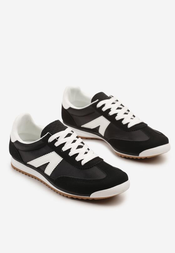 Czarne Sneakersy z Geometrycznym Wzorem Clesanna 5