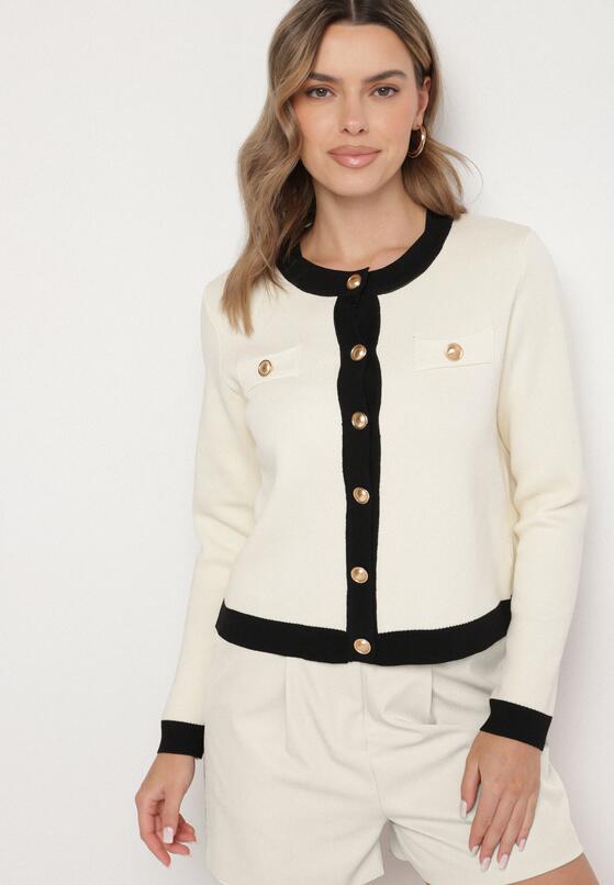 Beżowy Sweter Kardigan z Wiskozą w Stylu Retro z Ozdobnymi Guzikami Terolea 2