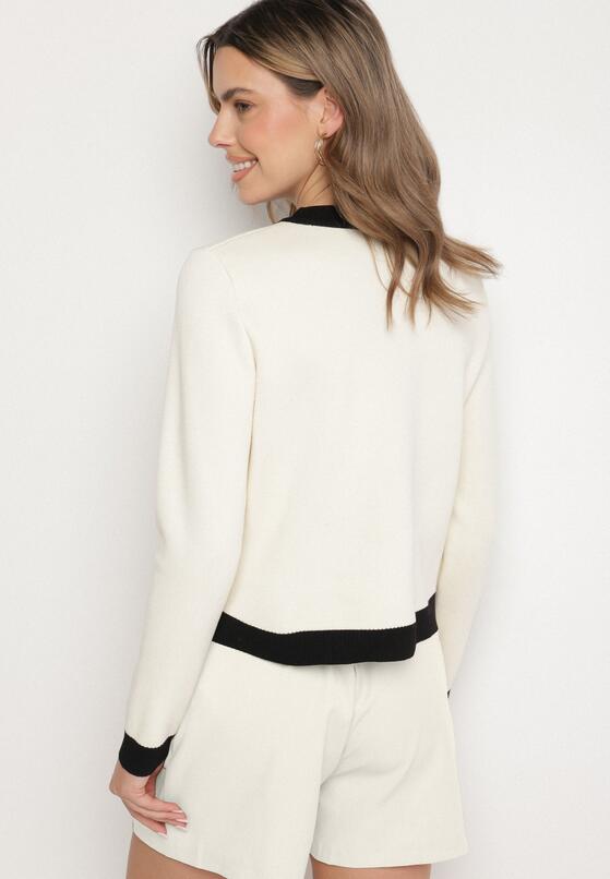 Beżowy Sweter Kardigan z Wiskozą w Stylu Retro z Ozdobnymi Guzikami Terolea 3
