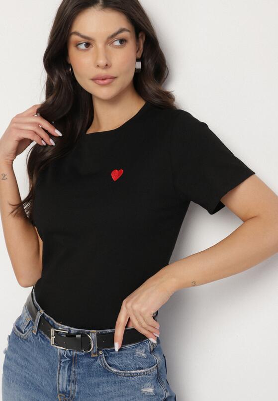 Czarny T-shirt z Bawełny z Krótkim Rękawem i Naszywką w Kształcie Serca Viketta 1
