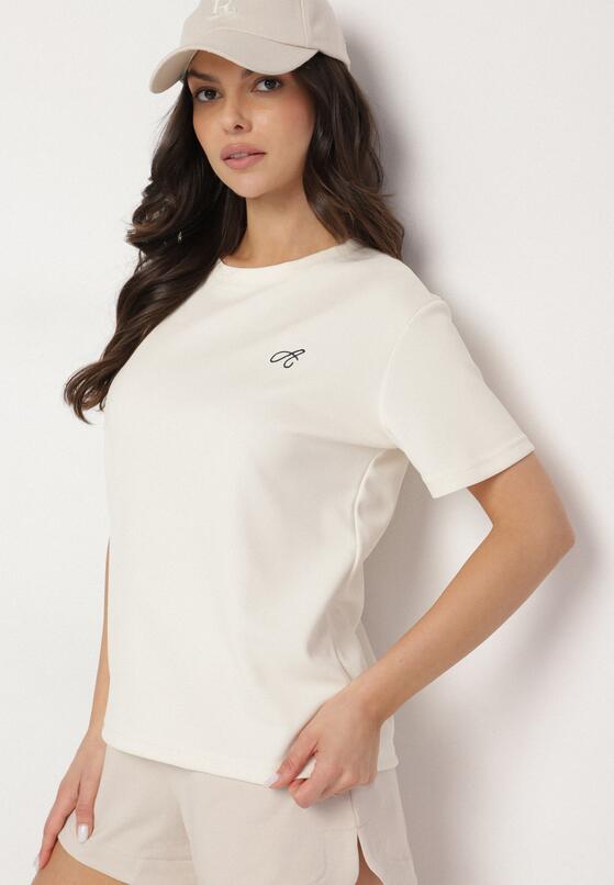 Jasnobeżowy T-shirt o Klasycznym Kroju z Ozdobnym Haftem Galerrena 1