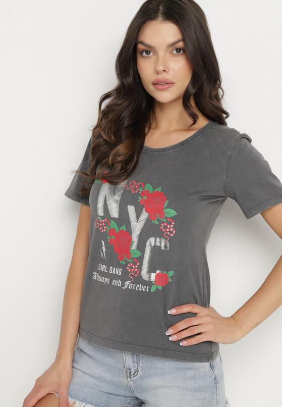 Ciemnoszary T-shirt z Bawełny Ozdobiony Napisami i Kwiatami Savierele 4