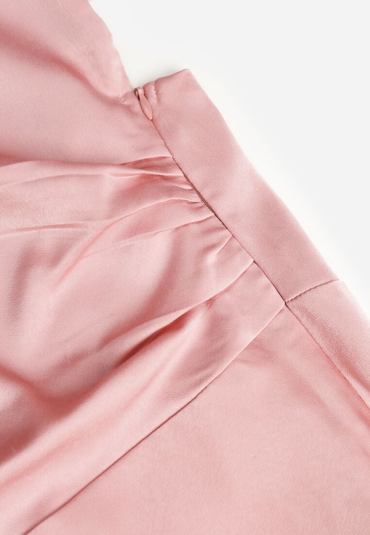 Różowa Asymetryczna Sukienka Vices z Odkrytymi Plecami i Gorsetowym Wiązaniem Natifalia 8