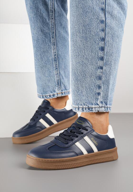 Granatowe Sneakersy w Stylu Tenisówek z Paskami na Boku Saliena 3