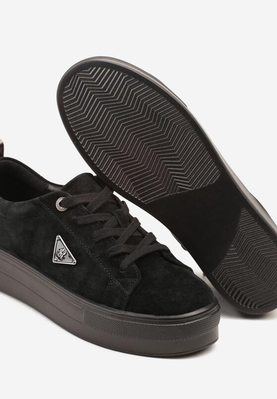 Czarne Zamszowe Sneakersy na Grubej Podeszwie z Metaliczną Ozdobą Messle 6