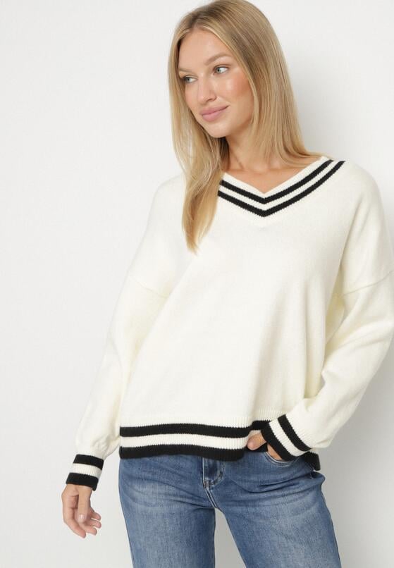 Jasnobeżowy Sweter z Domieszką Kaszmiru w Stylu Preppy Liendria 2