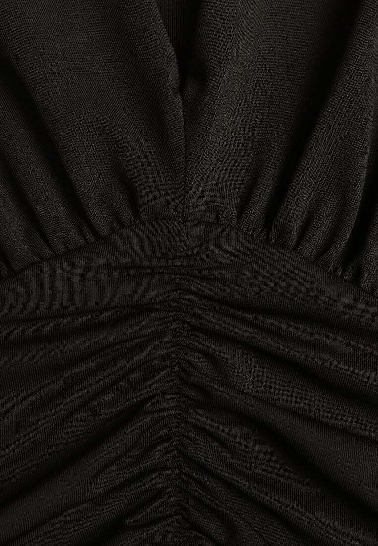 Czarna Marszczona Sukienka Taliowana z Wiskozą z Dekoltem V i Długim Rękawem Emirie 8