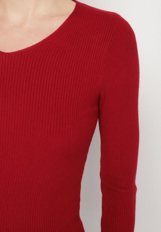 Bordowy Dopasowany Sweter z Prążkowanej Dzianiny z Bawełną z Dekoltem w Serek Tesma 5
