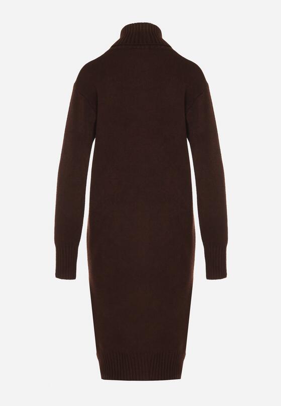 Brązowa Dzianinowa Sukienka z Bawełną o Prostym Kroju z Golfem Tesala 7