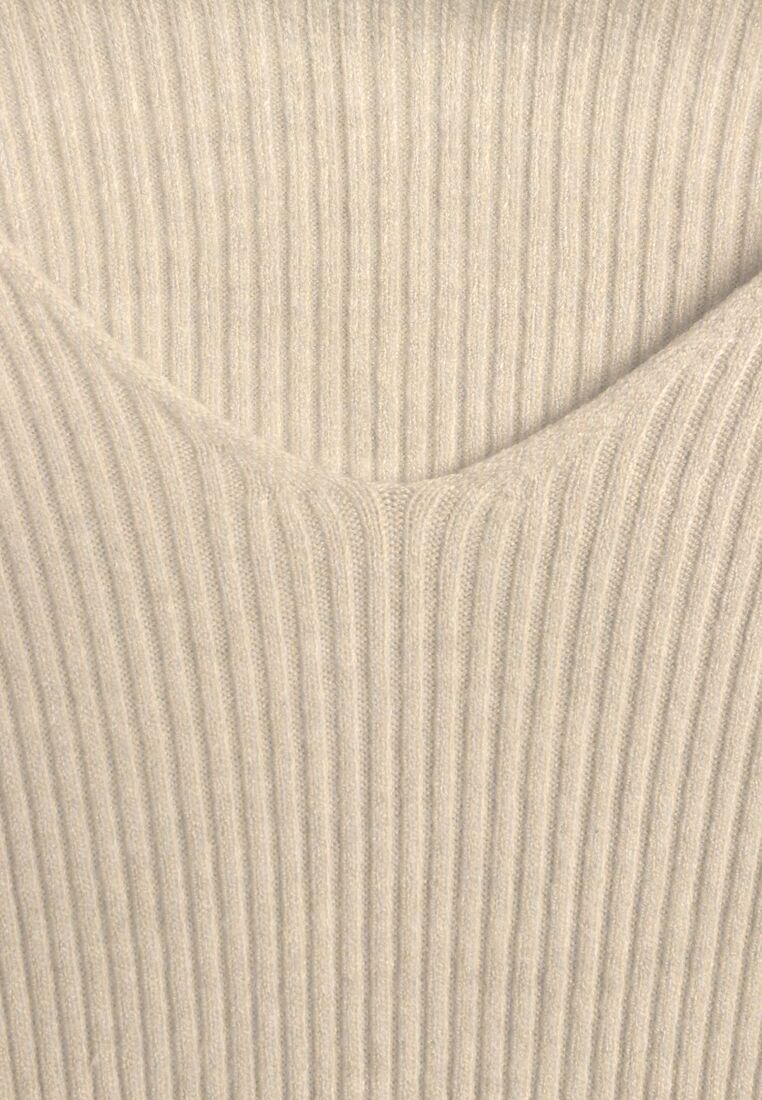 Jasnobeżowy Dopasowany Sweter z Prążkowanej Dzianiny z Bawełną z Dekoltem w Serek Tesma 8