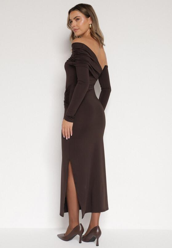 Brązowa Sukienka z Wiskozą Wywiniętym Dekoltem Marszczeniem i Metaliczną Ozdobą Reillea 3