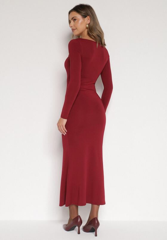 Bordowa Koktajlowa Sukienka z Wiskozą Ozdobiona Metalową Klamrą Refira 3
