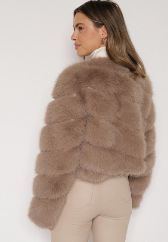 Ciemnobeżowa Krótka Kurtka z Futerkiem na Haftki Loreinda 3