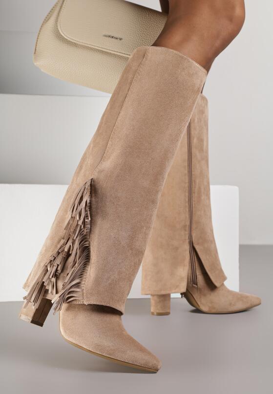 Ciemnobeżowe Kozaki na Słupku z Wywiniętą Cholewką z Frędzlami Linadela 2