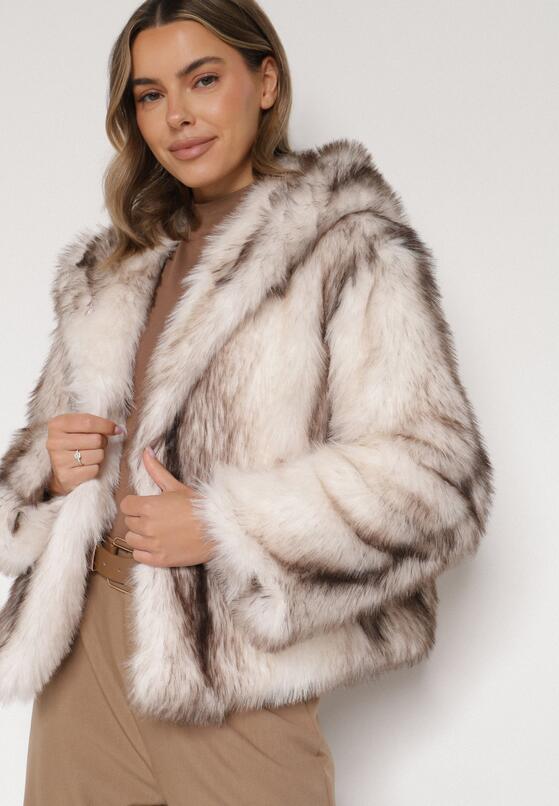 Jasnobeżowa Futrzana Kurtka z Nieodpinanym Kapturem Tusarea 4