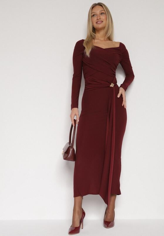 Bordowa Dopasowana Sukienka z Ozdobnym Marszczeniem Trenem i Rozcięciem Alutria 2