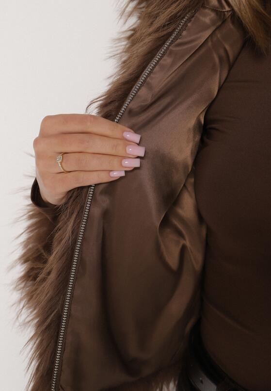 Brązowa Kurtka Futerko na Suwak z Kapturem Zetale 5