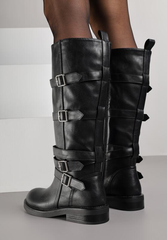 Czarne Kozaki Bikery Ozdobione Paskami i Kwadratowymi Klamrami Lingara 3