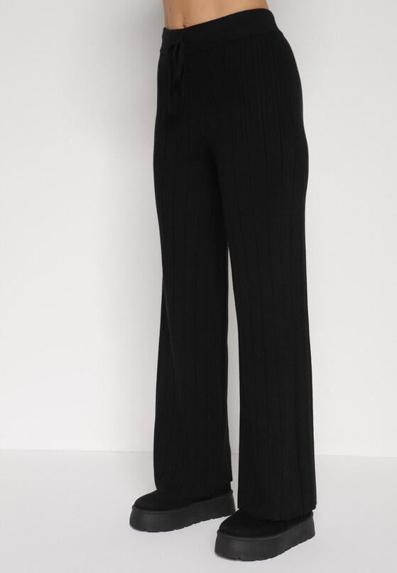 Czarny Sweterkowy Komplet Sweter z Półgolfem i Szerokie Spodnie Alatusa 4