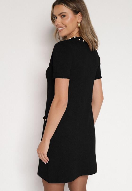 Czarna Trapezowa Sukienka Sweterkowa Ozdobiona Perełkami Eletusa 3