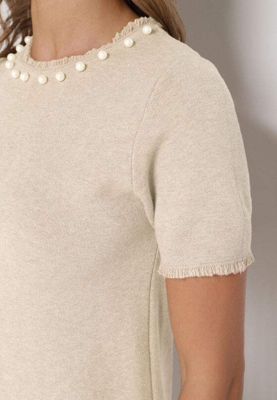 Jasnobeżowa Trapezowa Sukienka Sweterkowa Ozdobiona Perełkami Eletusa 5