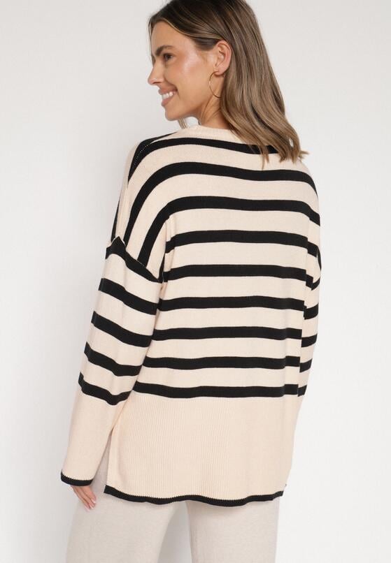 Czarno-Kremowy Sweter o Kroju Oversize z Motywem Pasków Irtusa 3
