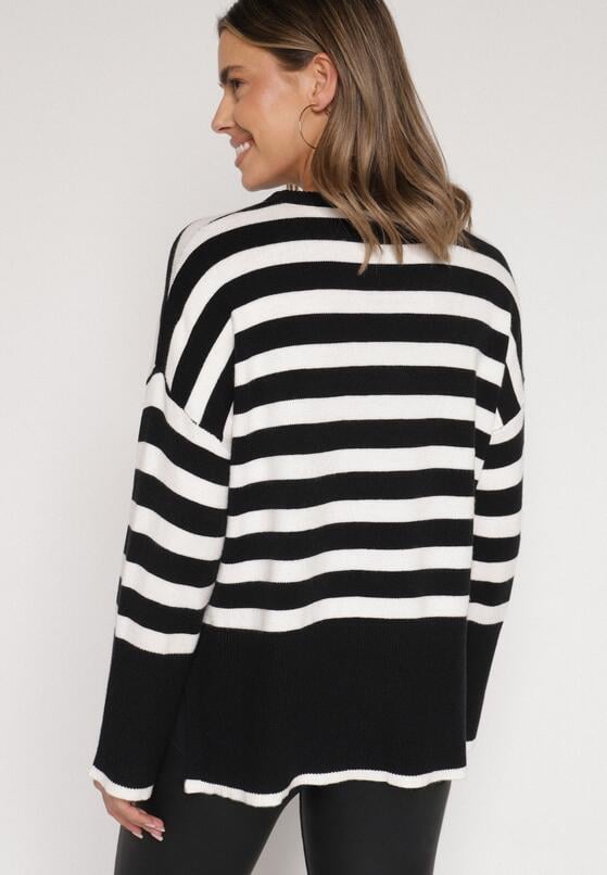 Biało-Czarny Sweter o Kroju Oversize z Motywem Pasków Irtusa 3