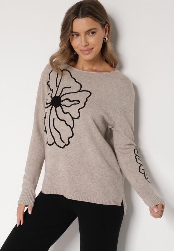 Beżowy Sweter Ozdobiony Haftowanymi Kwiatami Halatusea 2