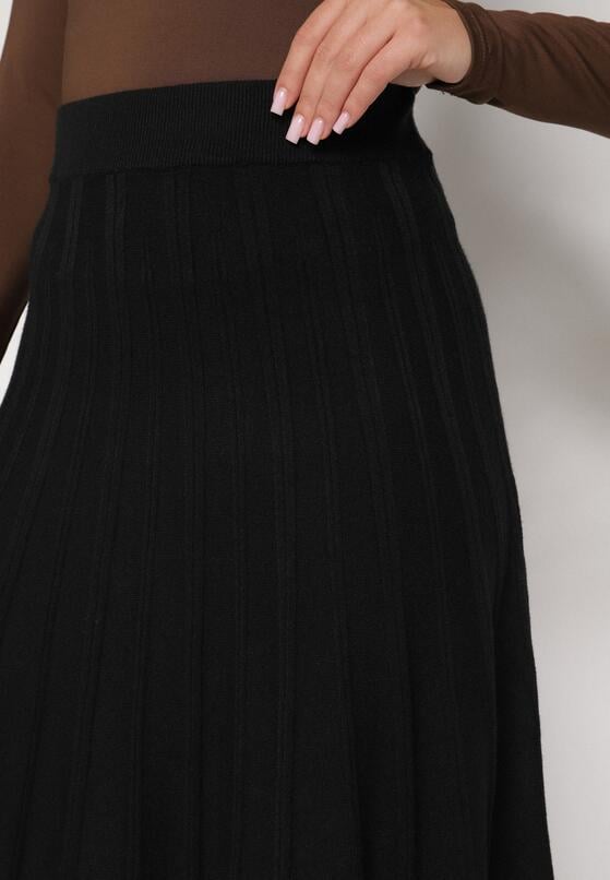 Czarna Rozkloszowana Plisowana Spódnica Dzianinowa Tussana 5