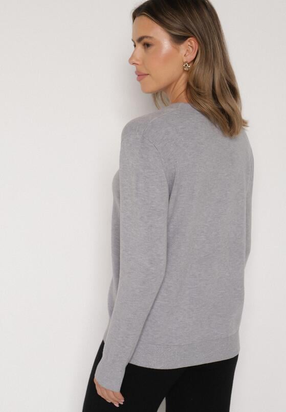 Szary Sweter z Guzikami z Boku Tusiana 3