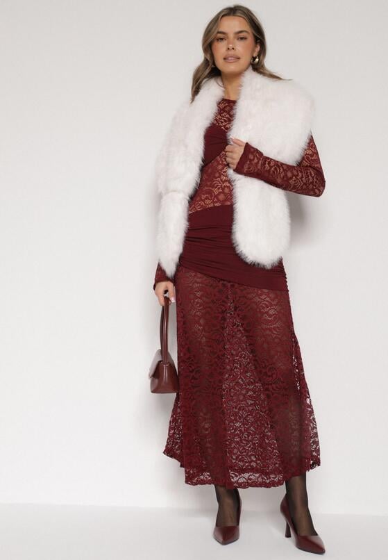 Białe Futrzane Ponczo z Zapięciem Montillene 2